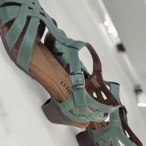 Cobb Hill by New Balance women's 6W Aubrey sandle. Great shoes for work … - Picture 5 of 12